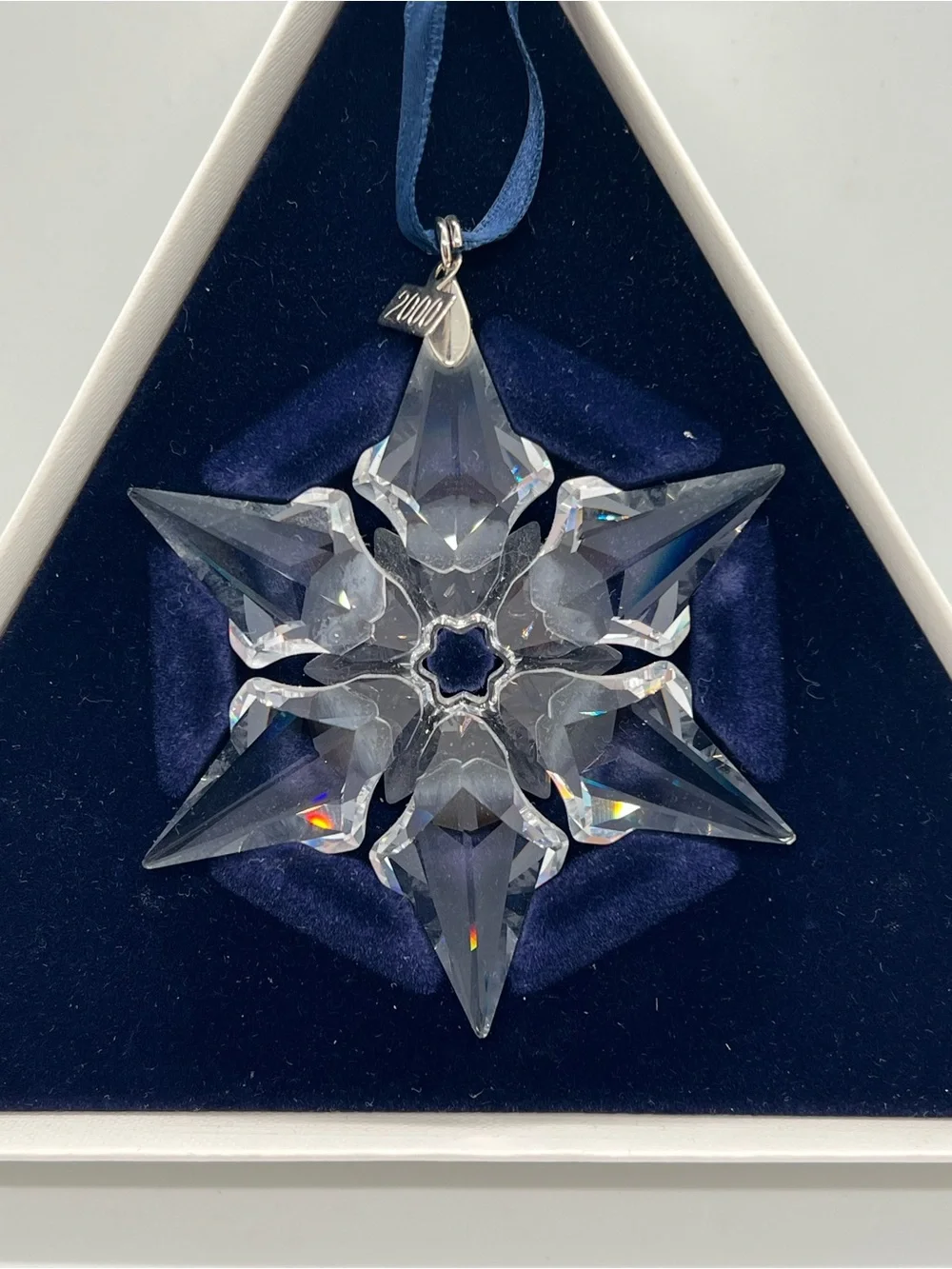 Swarovski Crystal 2000 Annual Ornament w/ Box